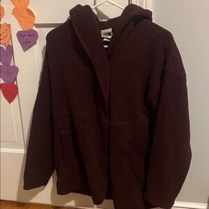 North Face Womens Medium Cozy Burgundy Hooded Jacket